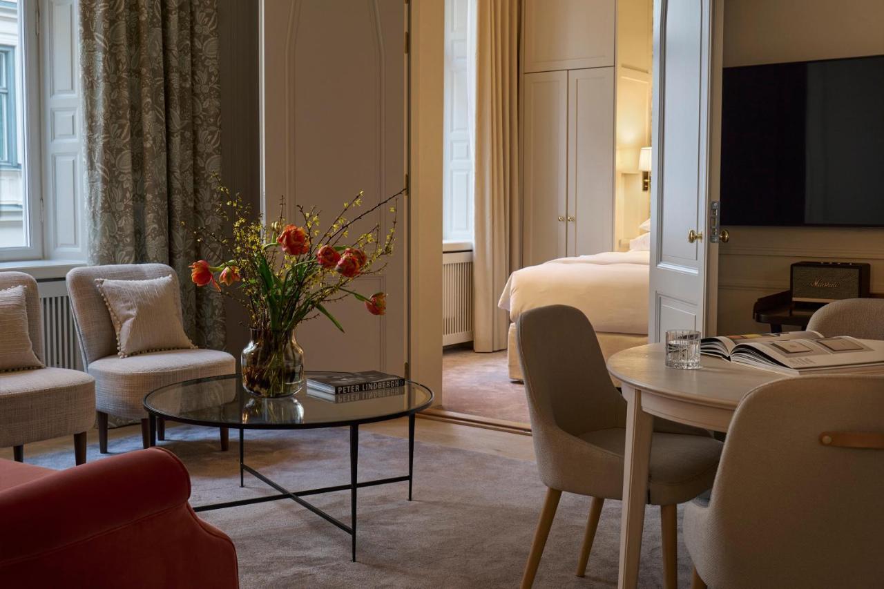 Villa Dagmar Stockholm Kültér fotó A suite at Hotel Axelmannstein