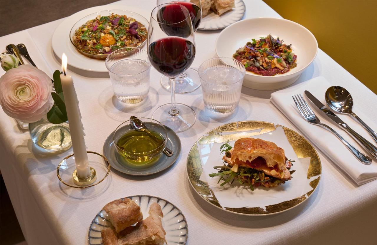 Villa Dagmar Stockholm Kültér fotó A selection of dishes at the restaurant