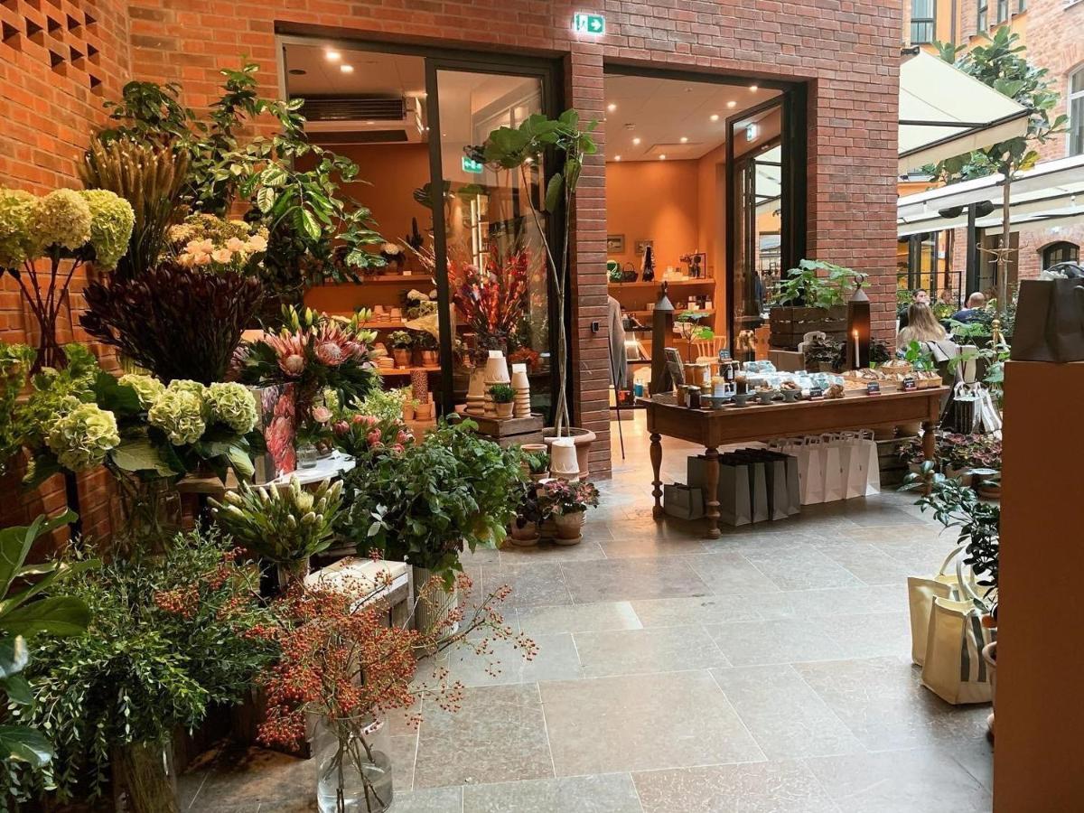 Villa Dagmar Stockholm Kültér fotó Flower shop in Paris