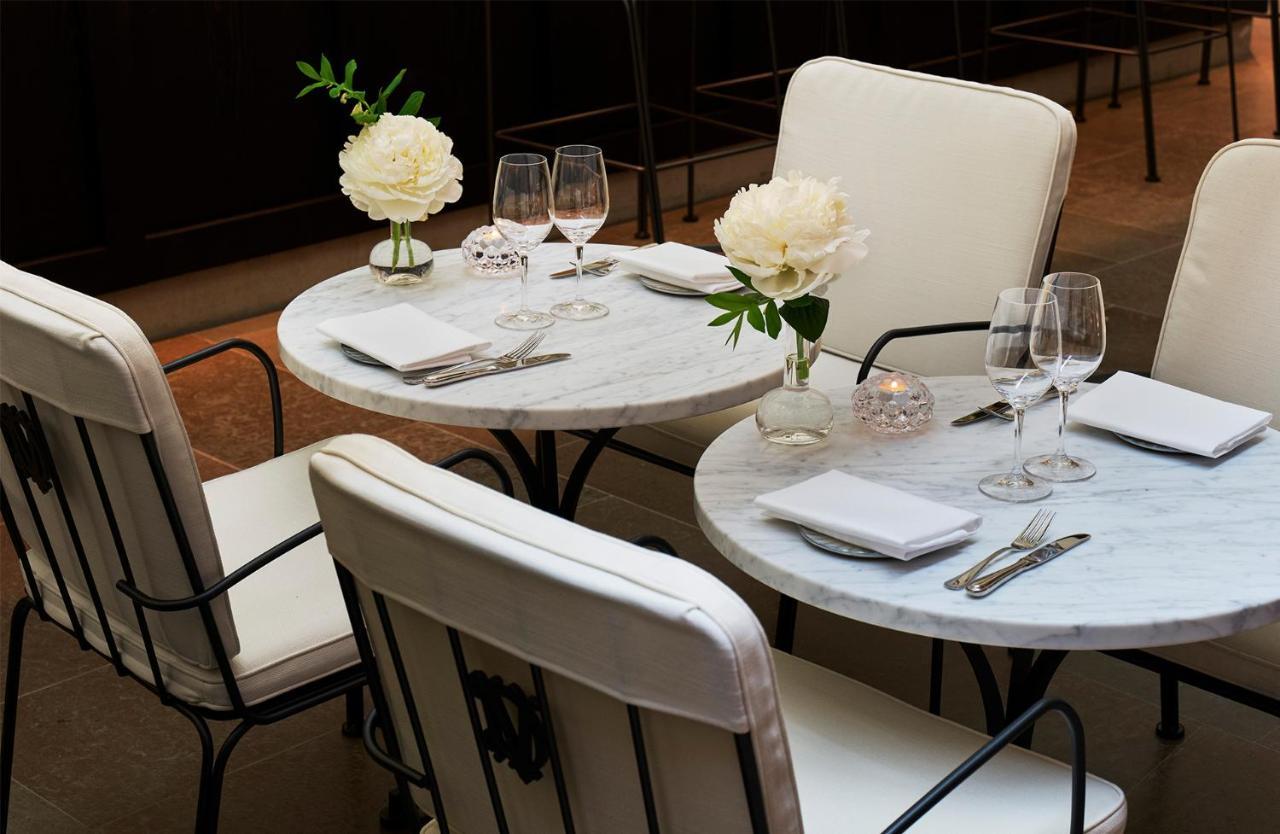 Villa Dagmar Stockholm Kültér fotó Tables at the restaurant